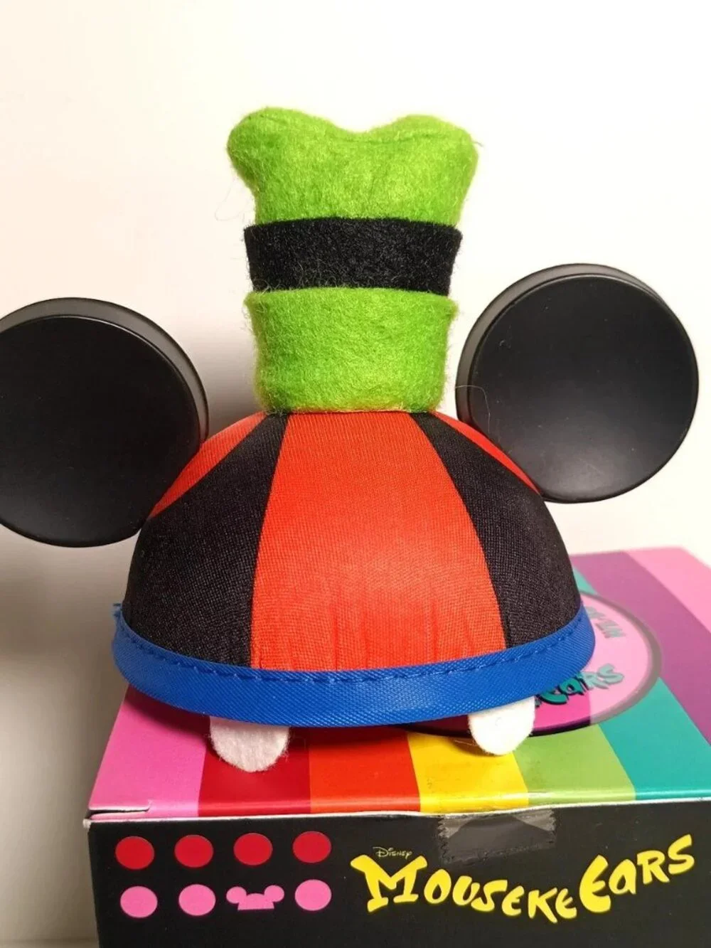 Vintage Disney MousekeEars Goofy Mini Ear Hat Keychain Boxed